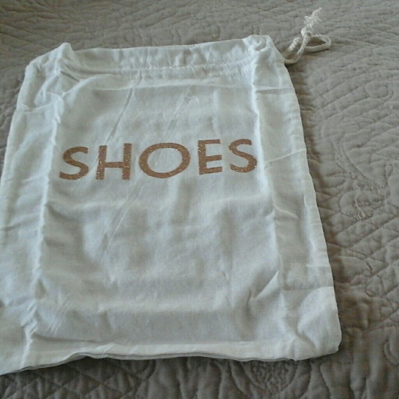 NWOT travel case with bags - Picture 3 of 7